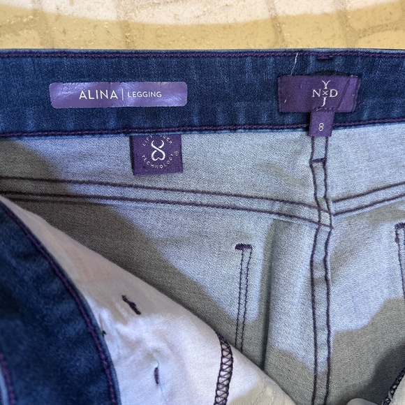 NYDJ Size 8 Jeans/Leggings - Picture 6 of 14